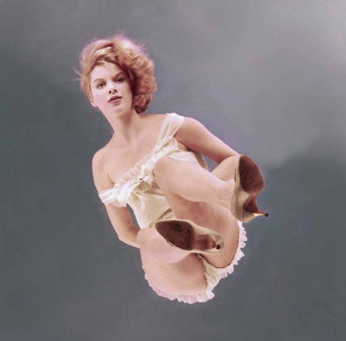 Ormond Gigli, Model Floating Ormond Gigli, Model Floating
